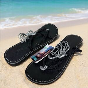 Plaka Hand-Woven Thong Sandals Women's Size 10Black Zebra Shoes